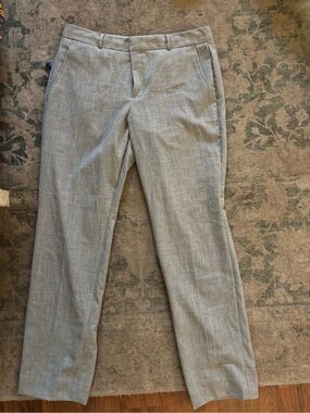 Banana Republic Light Gray Women’s size 8 Dress Pants